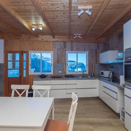 3br Fronton Wave - Ocean View & Parking * Гальдар
